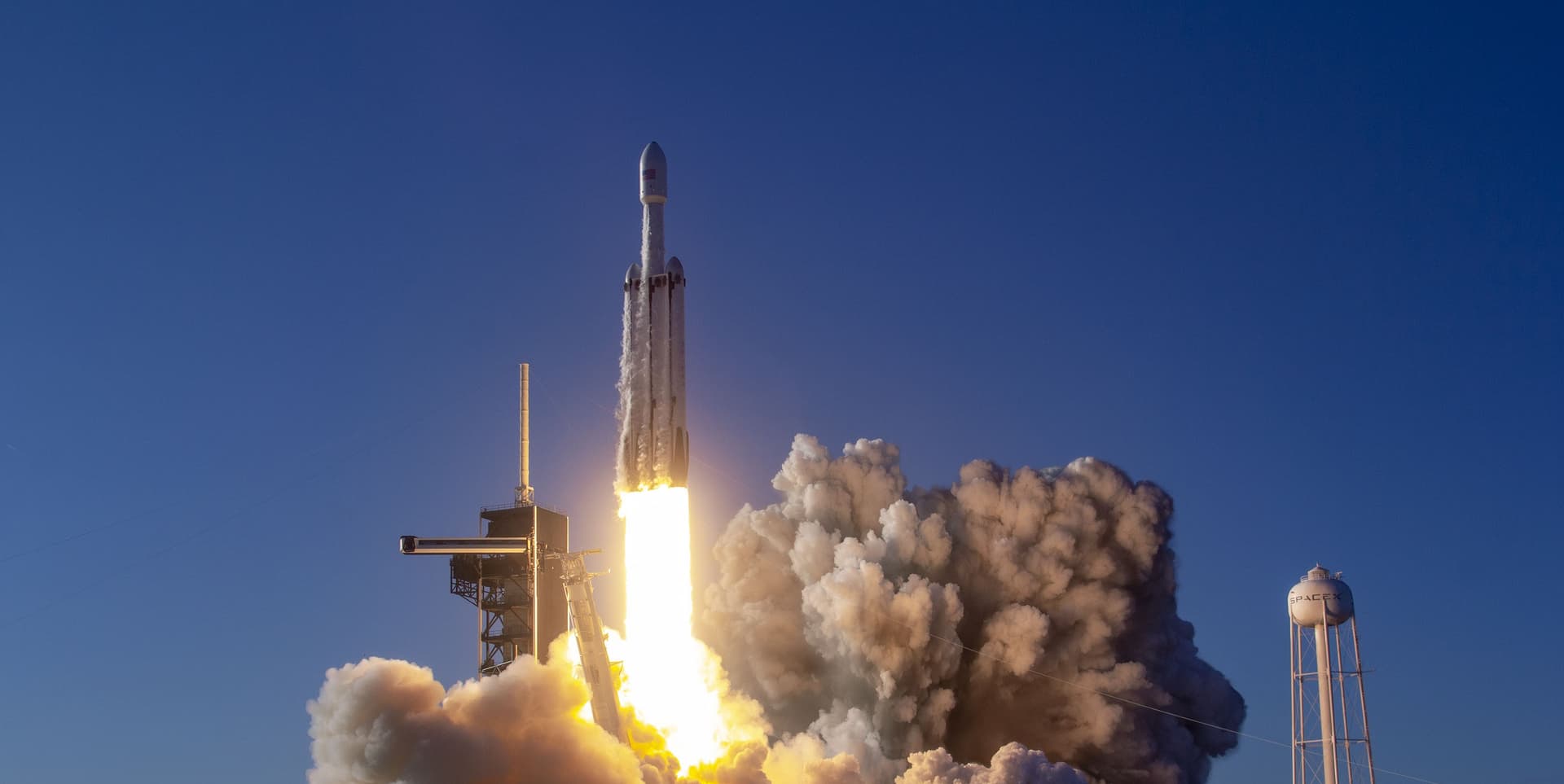 Falcon Heavy image
